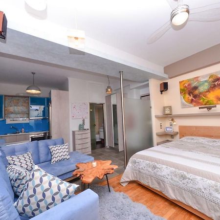 דירות אתונה Indigo House מראה חיצוני תמונה