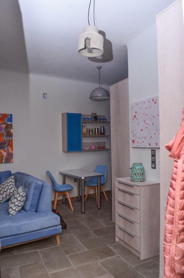 דירות אתונה Indigo House מראה חיצוני תמונה